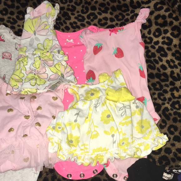 Lot of 8 babygirl tops newborn - Picture 2 of 4